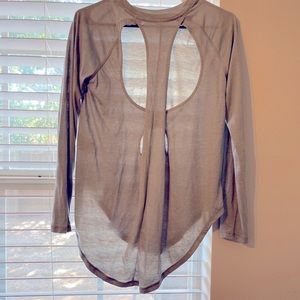 Under Armor Grey long sleeve shirt